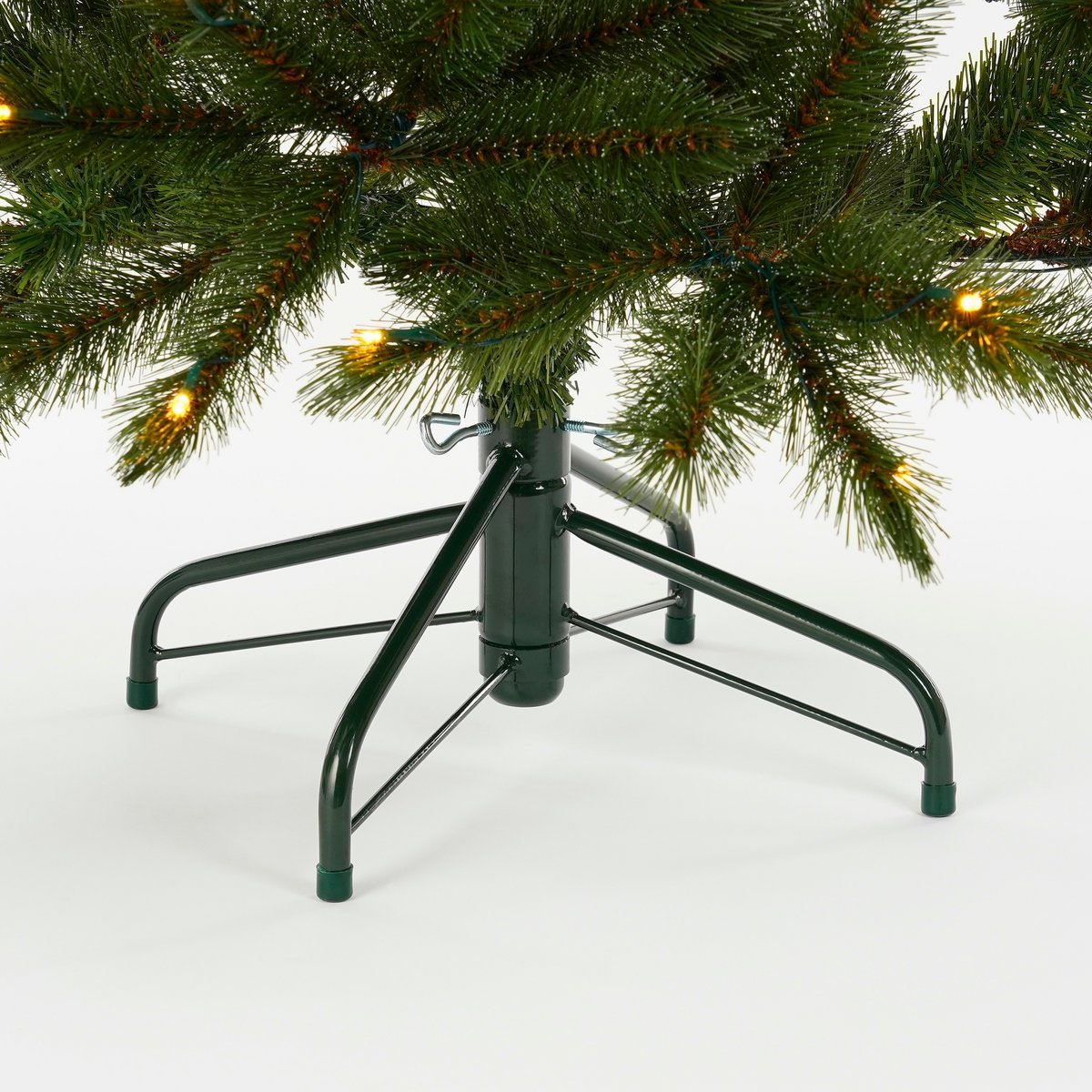 Bristlecone Kunstkerstboom met LED Verlichting - H155 x Ø99 cm