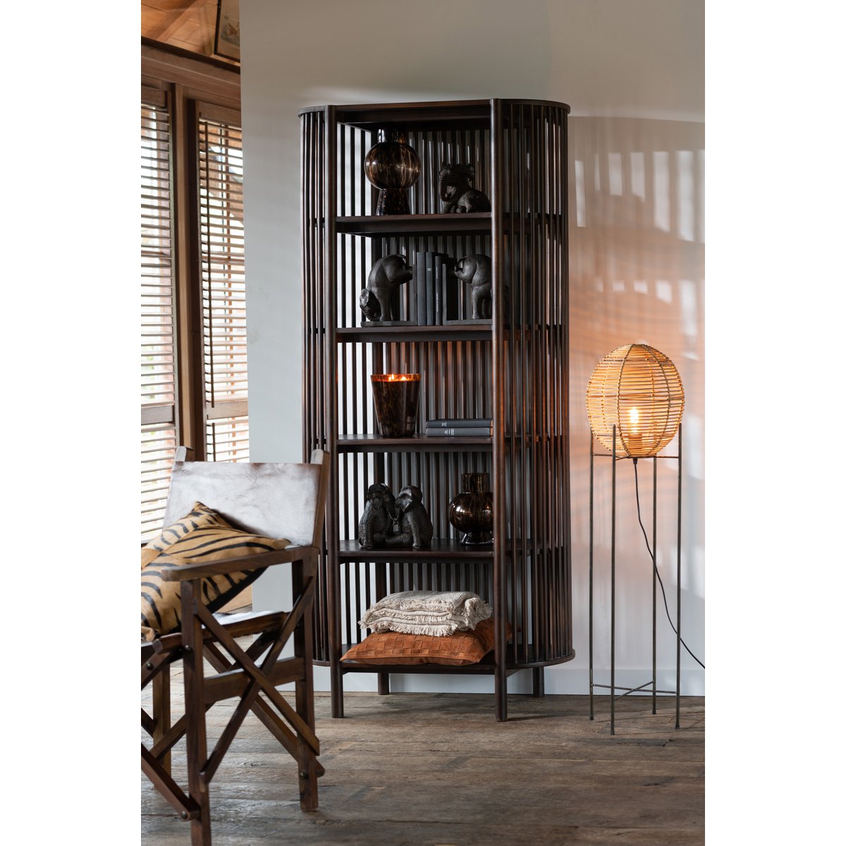 Conie Wandkast donkerbruin