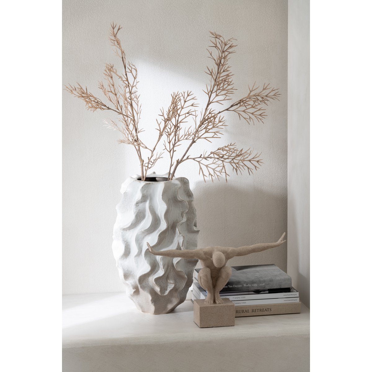 Abstract Golven Vaas L