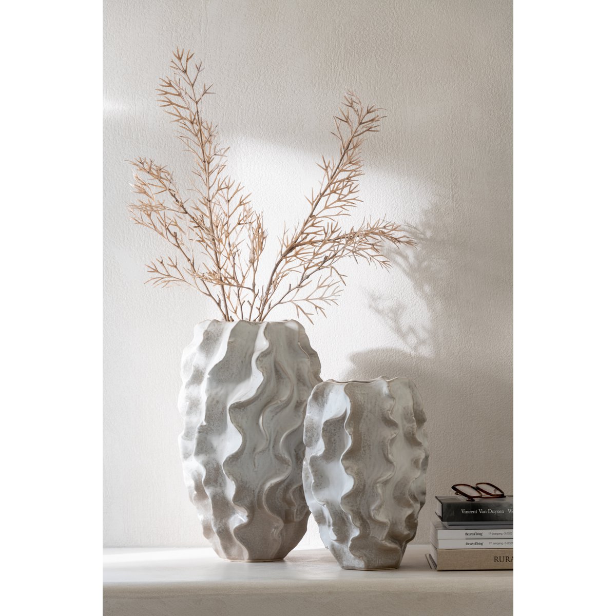 Abstract Golven Vaas L